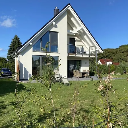 Сasa de vacaciones In With Swimming Pool